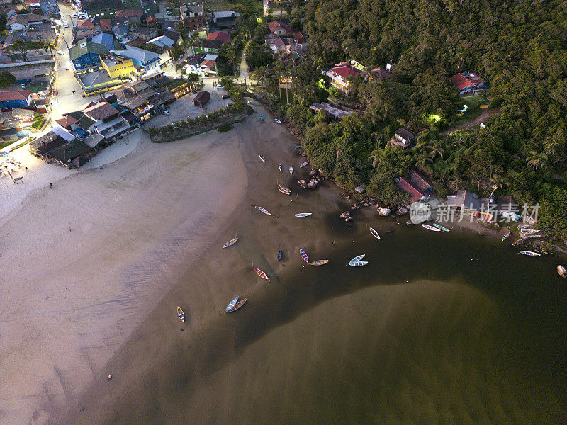 Guarda do Embaú海滩